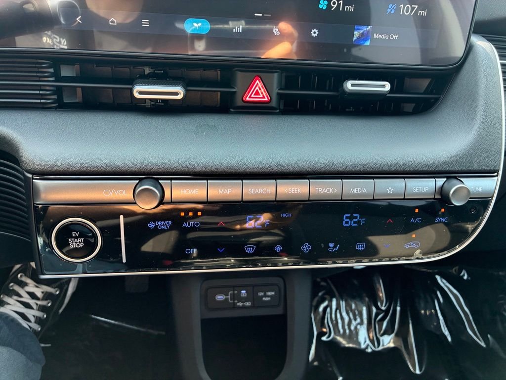 New 2026 Green Hyundai SE Standard Range image 12