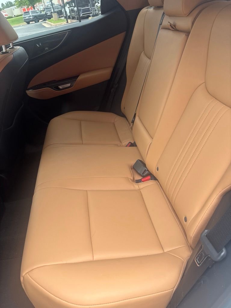 Certified Used 2024 White Lexus 350 Premium image 5