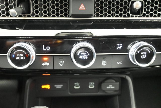 New 2026 Solar Silver Metallic Honda LX image 16