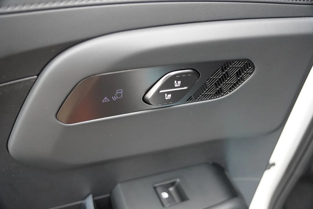 New 2027 Glacial White Pearl Kia X-Line SX Prestige image 14