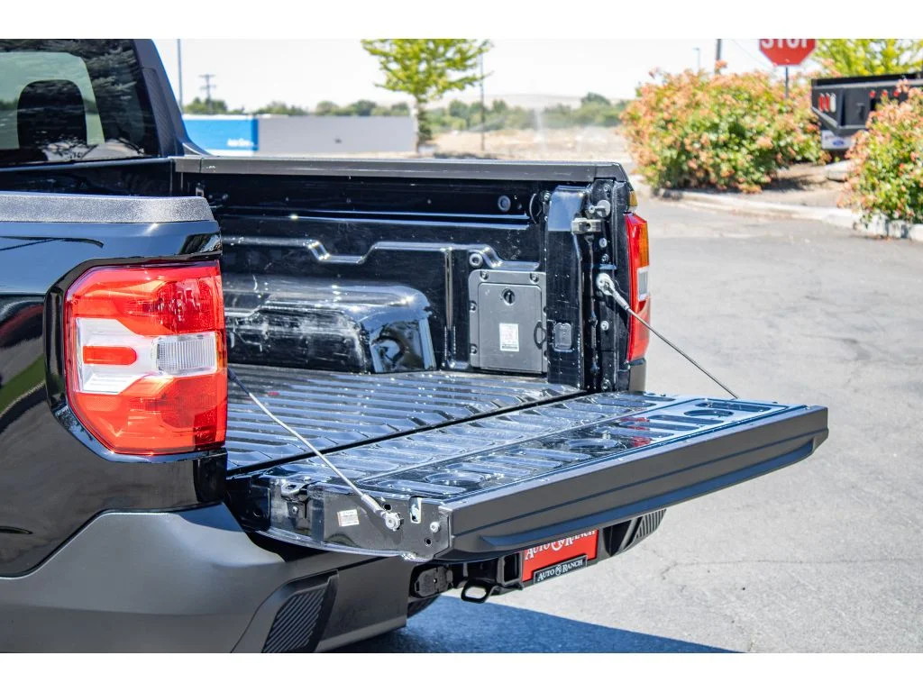 Used 2024 Shadow Black Ford XLT image 10