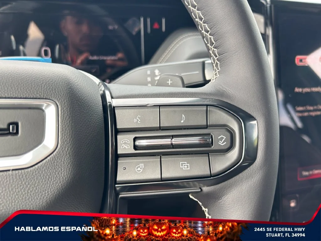 New 2027 Glacier White Tricoat GMC Denali Ultimate image 27