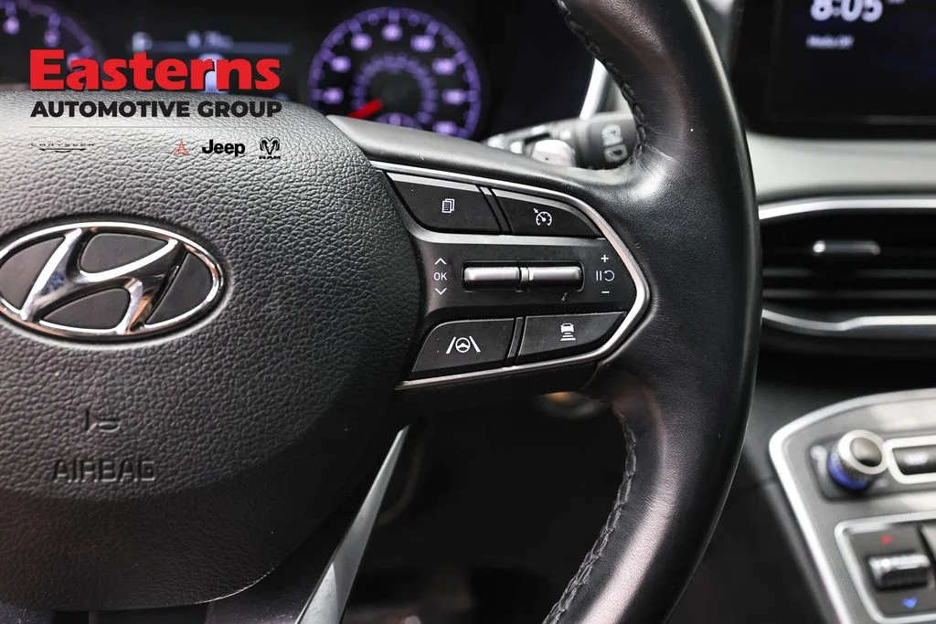 Used 2023 Silver Hyundai SEL image 18