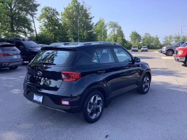 Used 2023 Onyx Black Hyundai SEL image 5