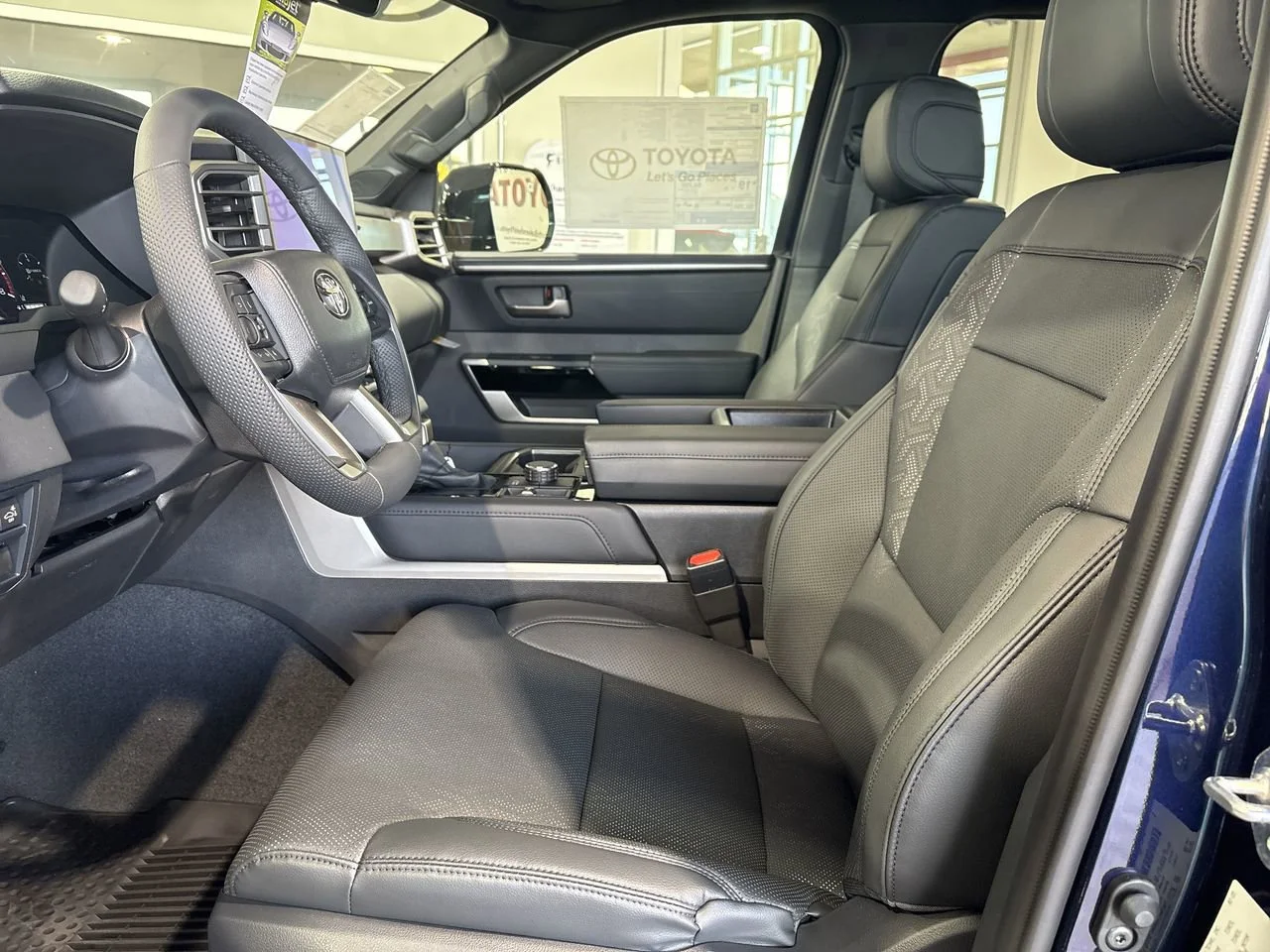 2025 Toyota Tundra Limited - Photo 11