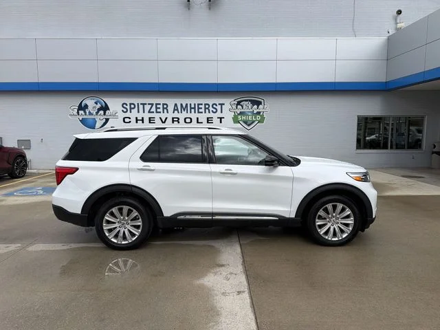 Used 2021 White Ford Limited image 11
