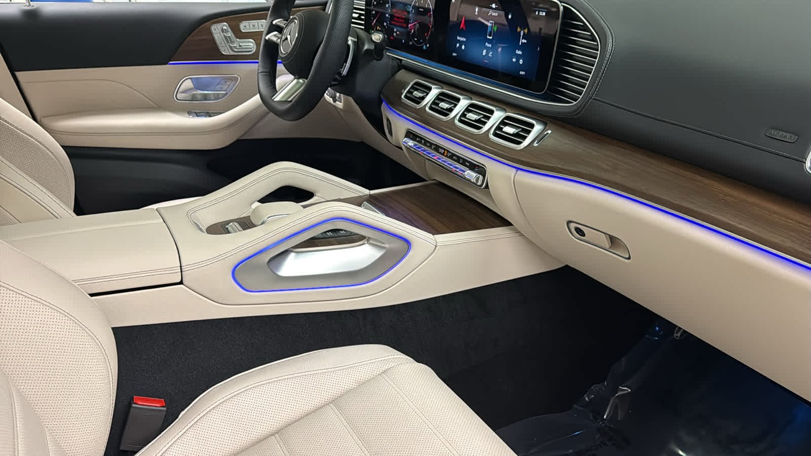 New 2026 Polar White Mercedes-Benz GLS 450 image 37