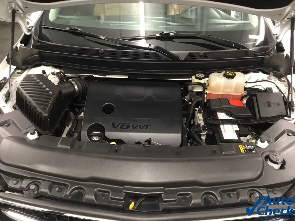 Used 2018 White Buick Essence image 46