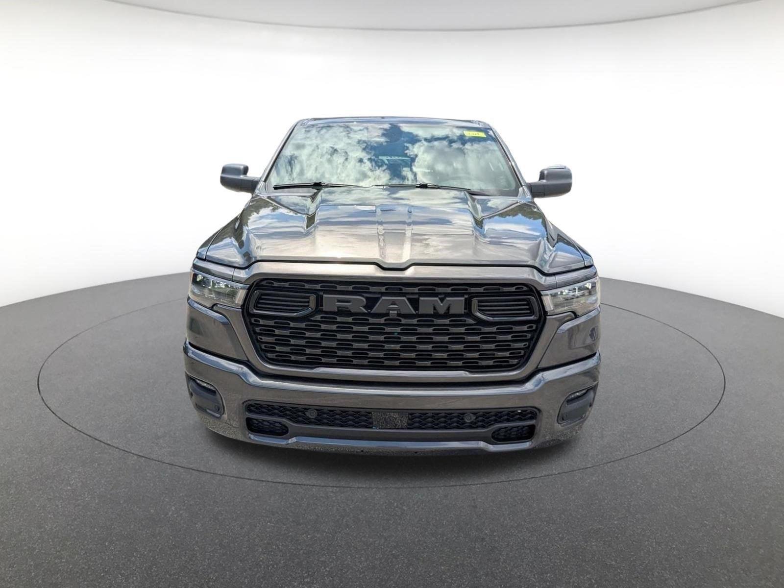 New 2026 Granite Crystal Metallic Clearcoat RAM Tradesman image 9