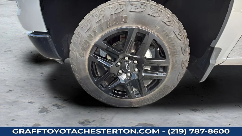 Used 2025 Gray Chevrolet Custom Trail Boss image 27