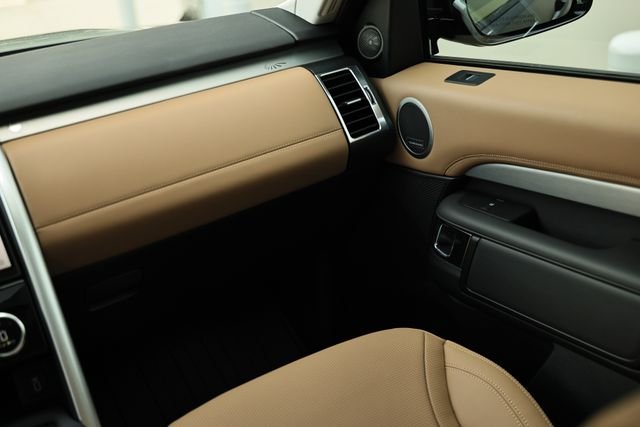 New 2026 Carpathian Grey Land Rover  Tempest Edition image 46