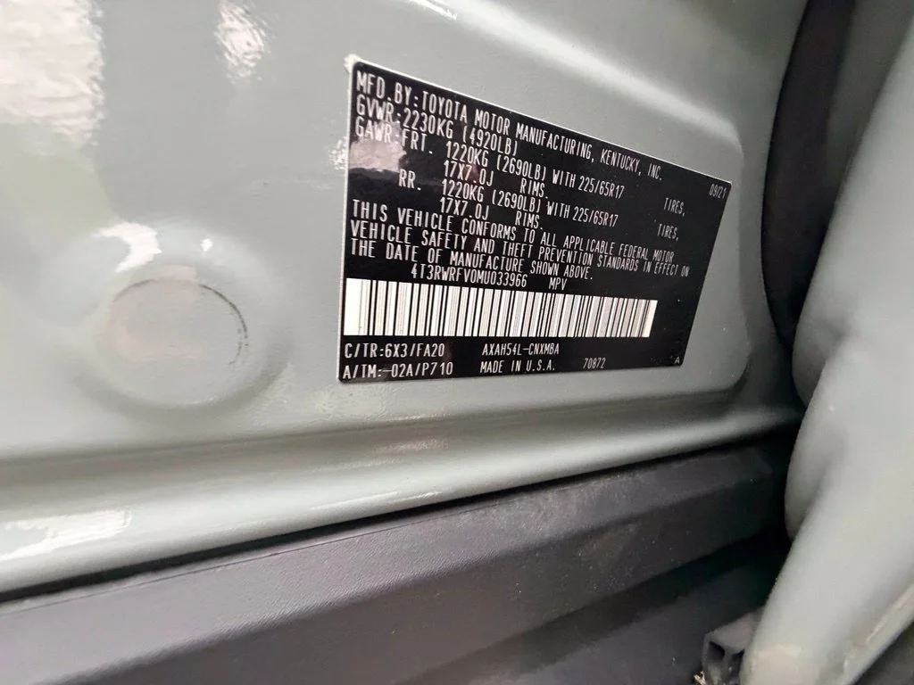 Used 2021  Toyota XLE image 46