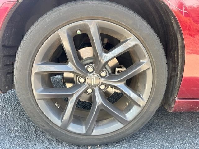 Used 2023 Red Dodge SXT image 6