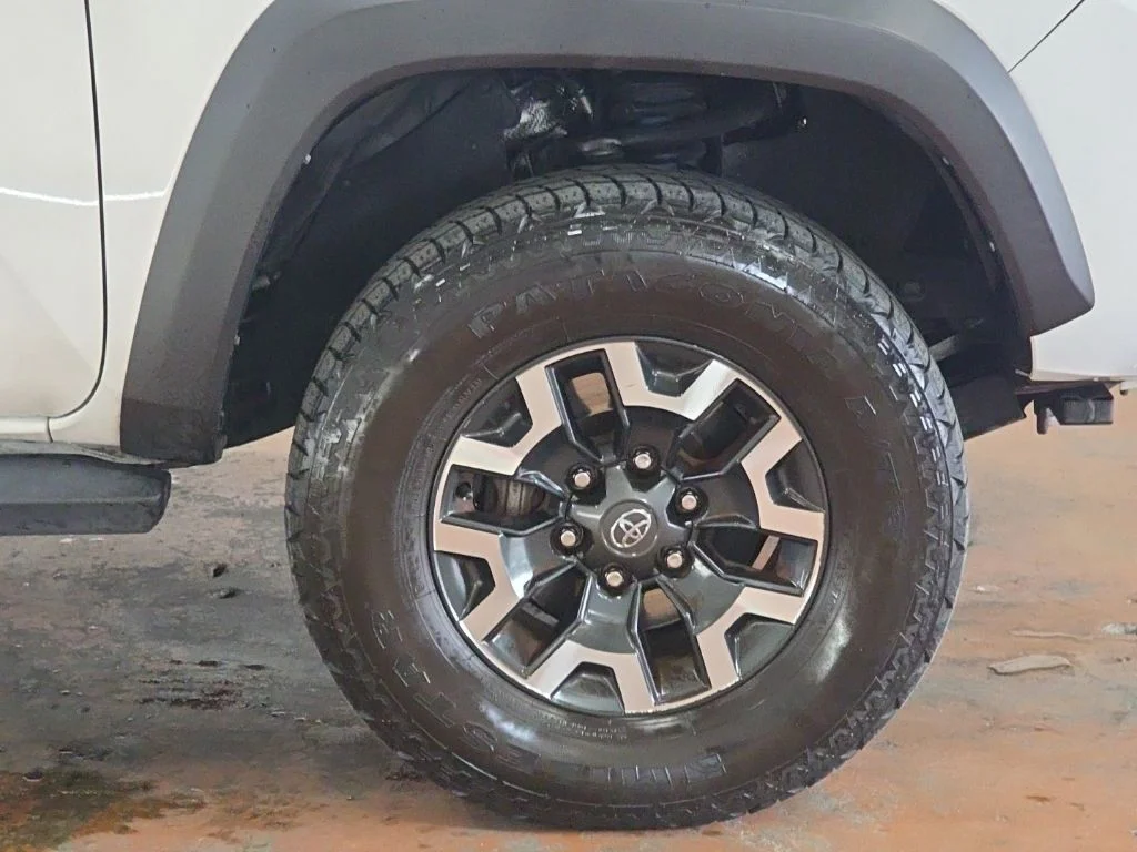 Used 2022 White Toyota TRD Off-Road image 9