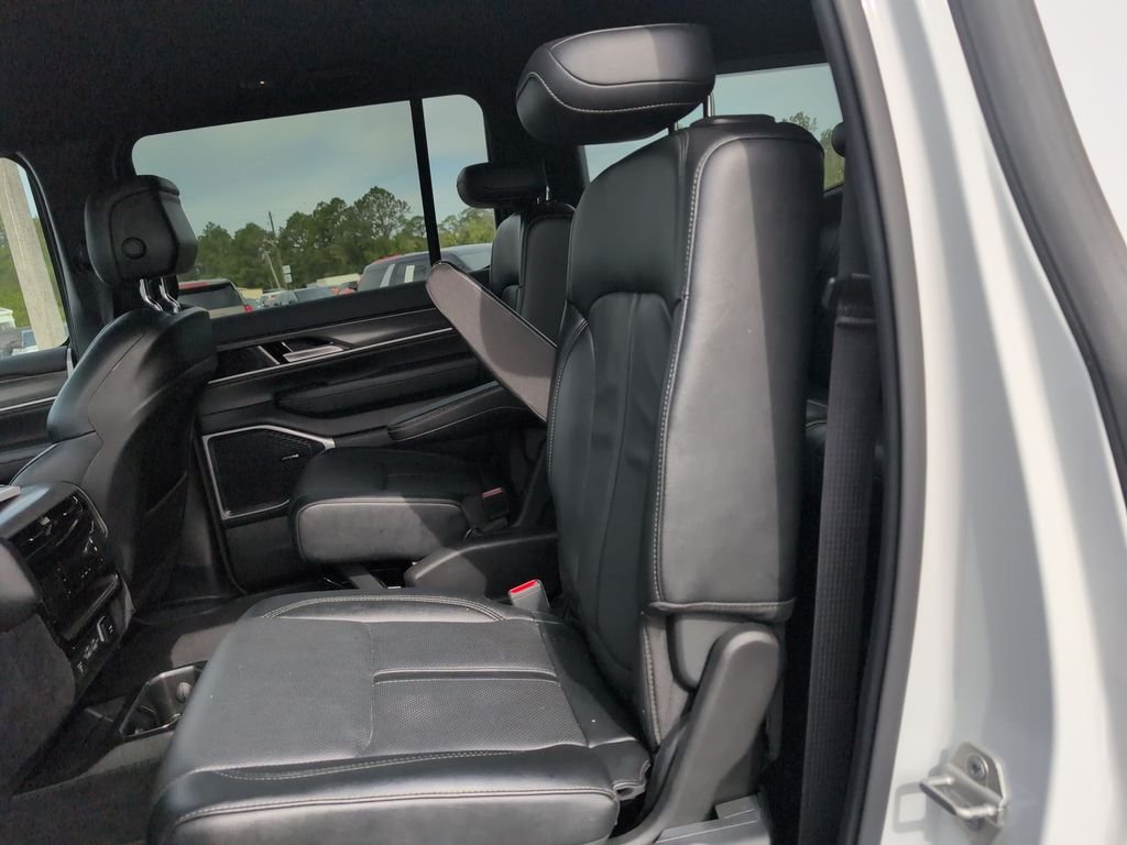 Used 2024 White Jeep Series III image 21