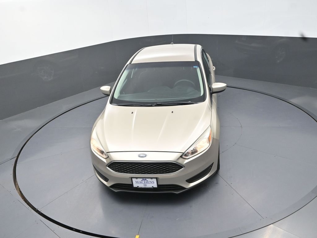 Used 2018 Gold Ford SE image 15