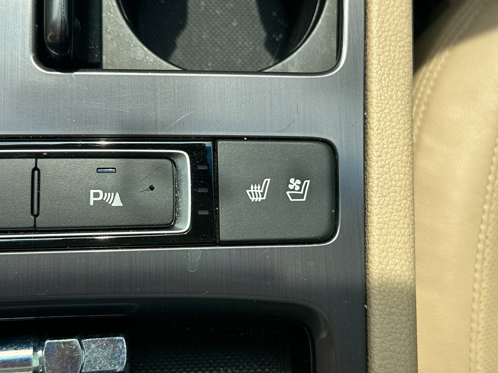 Used 2020 Uyuni White Genesis 3.8L image 26