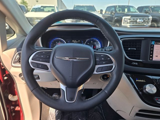 Used 2023 Red Chrysler LX image 20