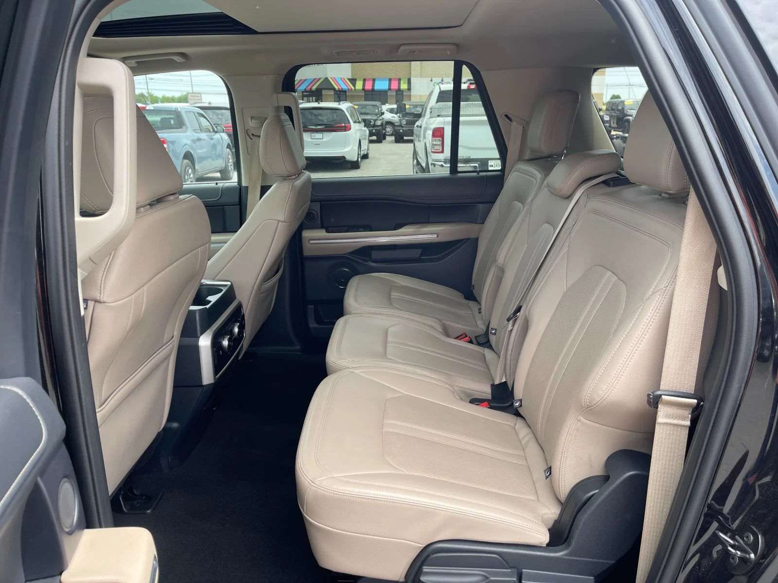 Used 2024 Black Ford Limited image 14