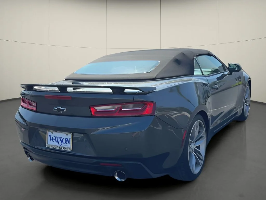 Used 2018 NIGHTFALL GRAY METALLIC Chevrolet 2LT image 9