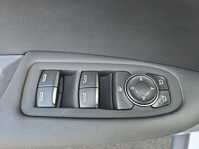 Used 2026 Crystal White Cadillac Luxury image 27