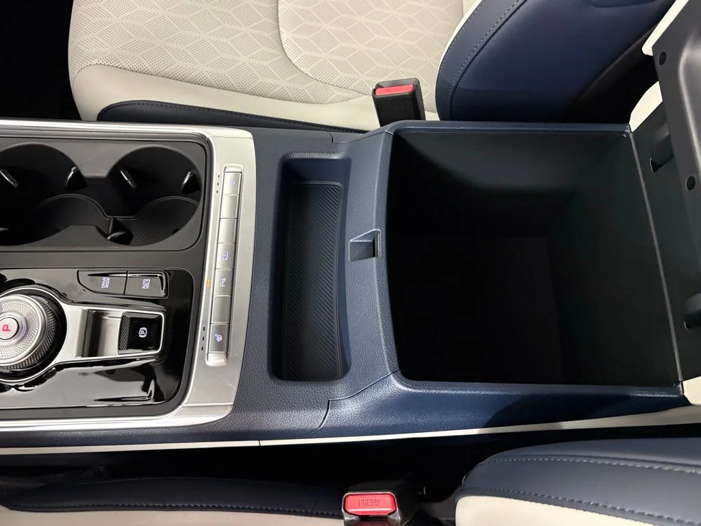 New 2026 Ceramic Silver Kia EX image 31
