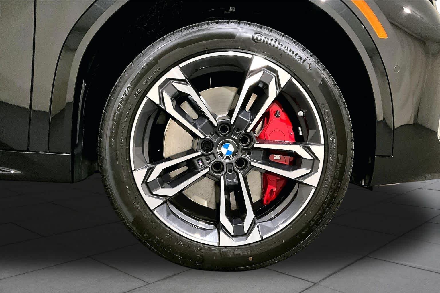 New 2027 Black Sapphire Metallic BMW xDrive28i image 17