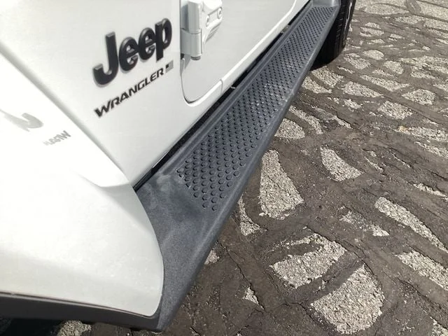 Used 2023 Bright White Clearcoat Jeep Sahara image 16