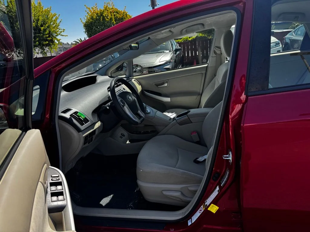 Used 2013 Red Toyota Two image 20