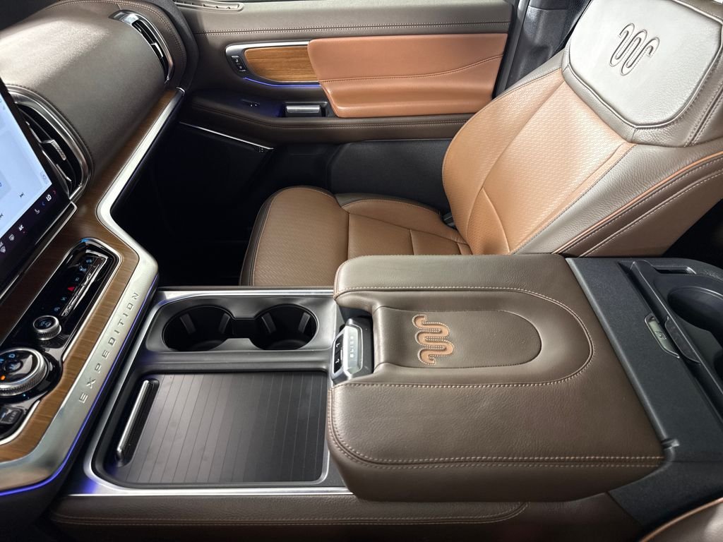 Used 2025 White Ford King Ranch image 21
