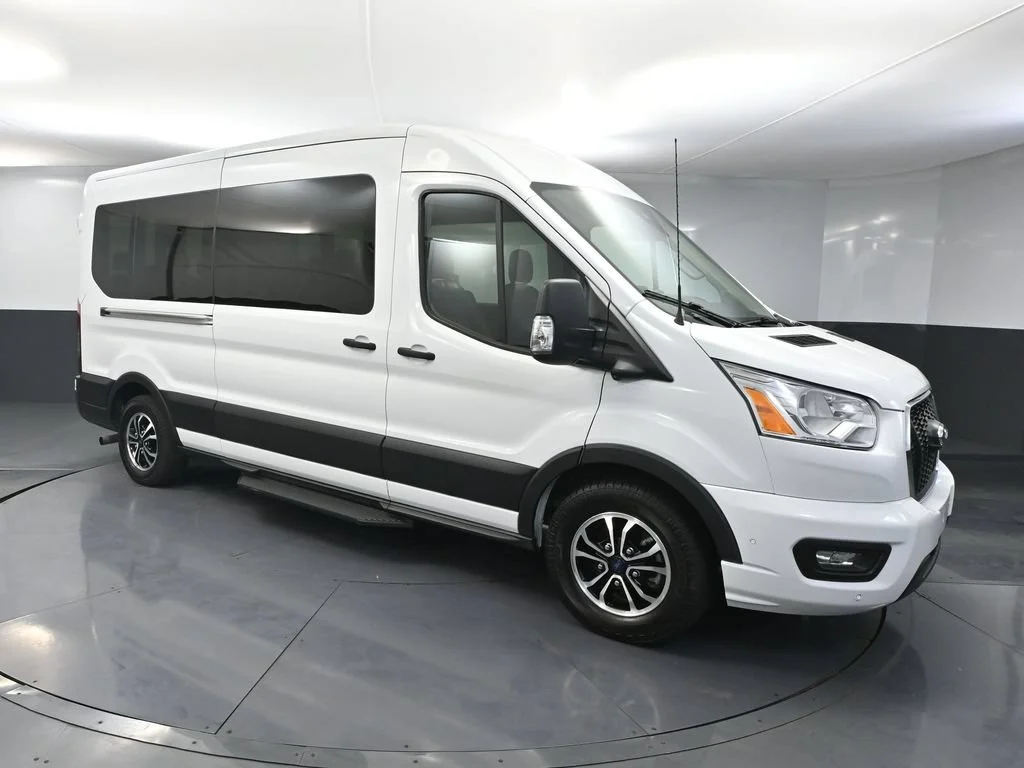 2022 Ford Transit Passenger Van XLT