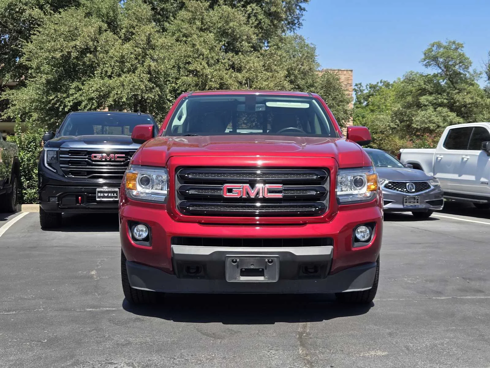 Used 2020 RED QUARTZ TINTCOAT GMC 4WD SLE image 2