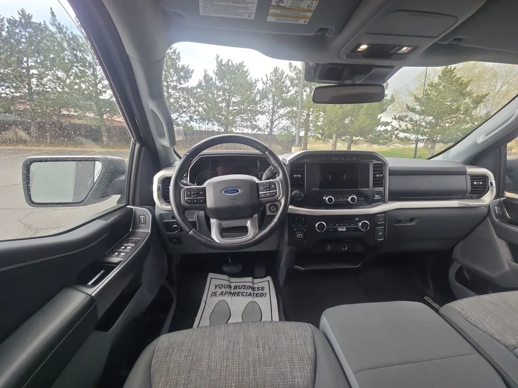 Used 2021 Oxford White Ford XLT image 41