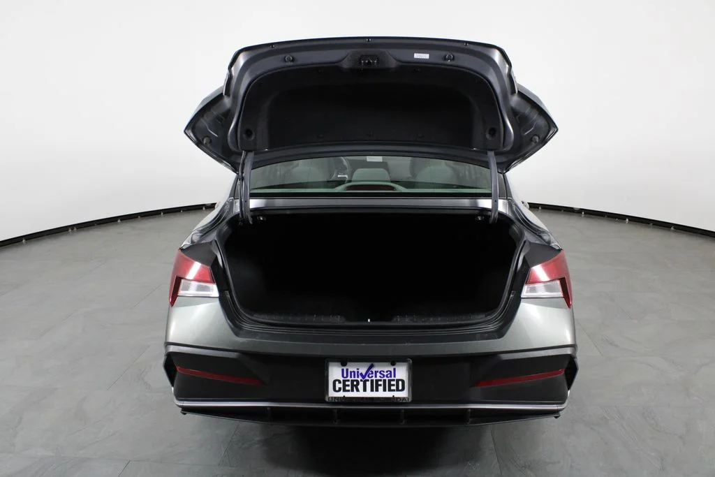 Used 2024 Gray Hyundai SEL image 15