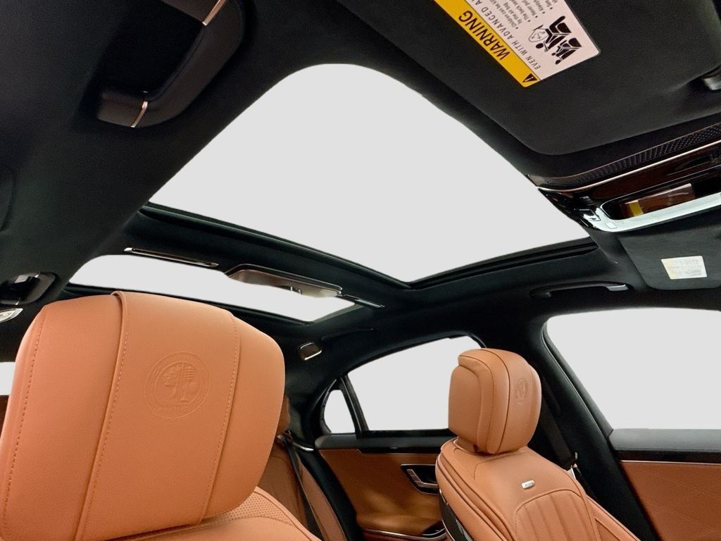 New 2026 Obsidian Black Metallic Mercedes-Benz S 63 E AMG® image 18