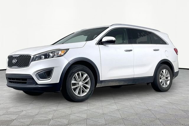 Used 2016 White Kia LX image 1