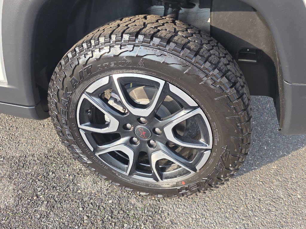 Used 2025 Bright White Clear Coat Jeep Trailhawk image 6
