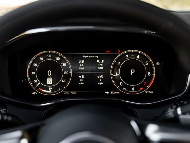 New 2026 Ostuni Pearl White Jaguar P400 R-Dynamic S image 17