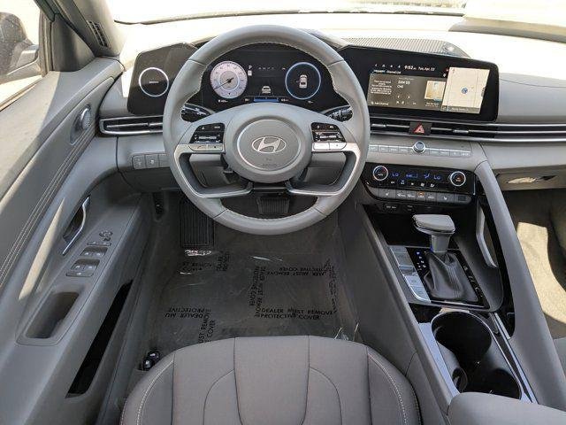 2025 Hyundai Elantra SEL - Photo 35