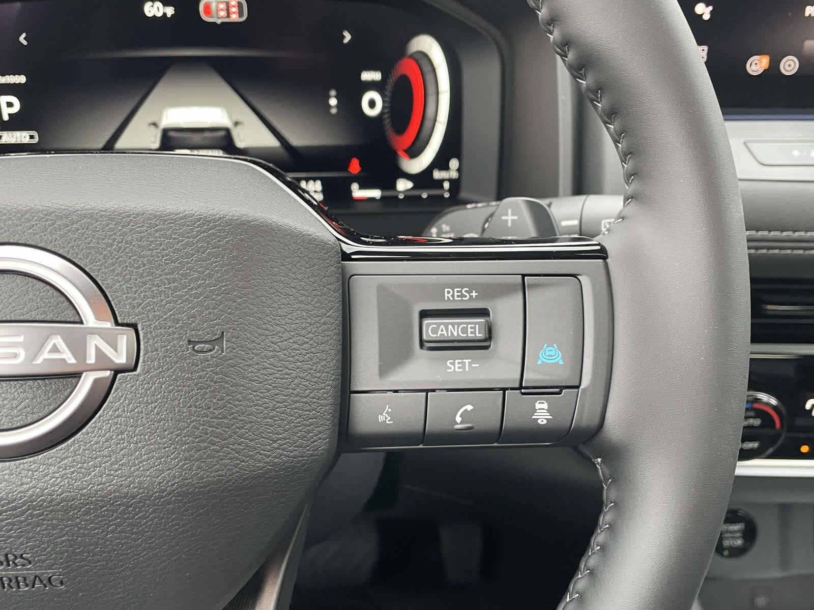 New 2026 Everest White Pearl/Super Black Nissan Platinum image 34