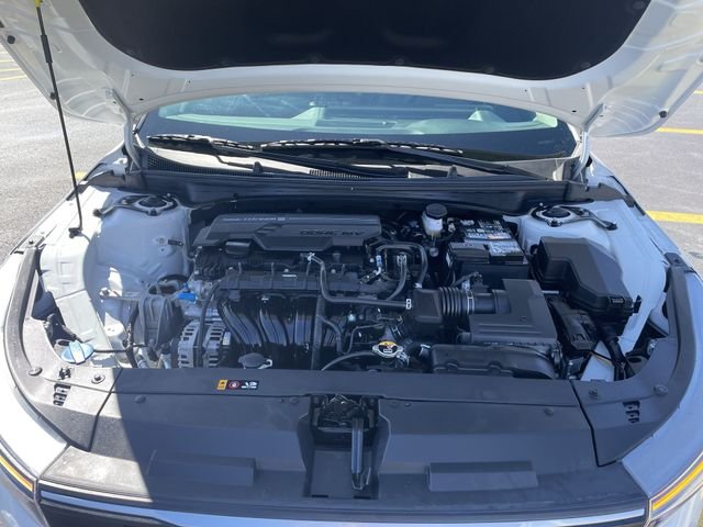 2025 Kia K4 LXS - Photo 42