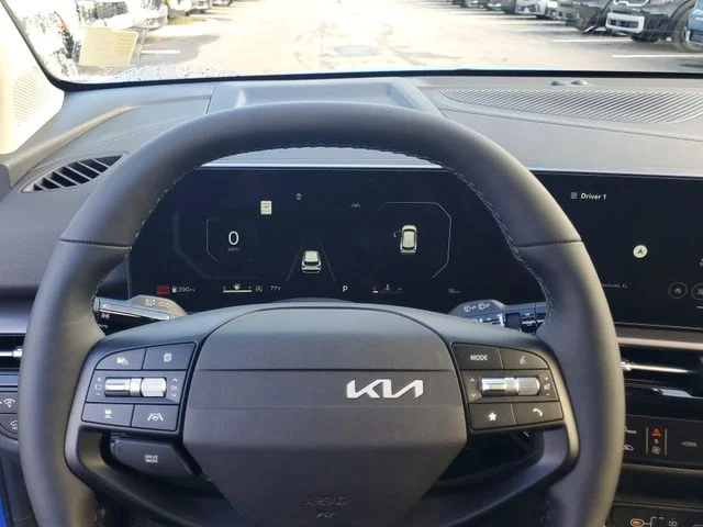 2026 Kia Sportage SX - Photo 13