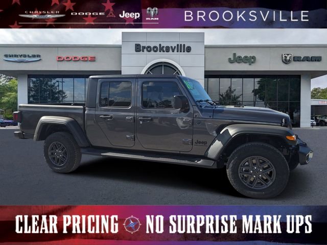 2026 Jeep Gladiator Sport Auto's photo
