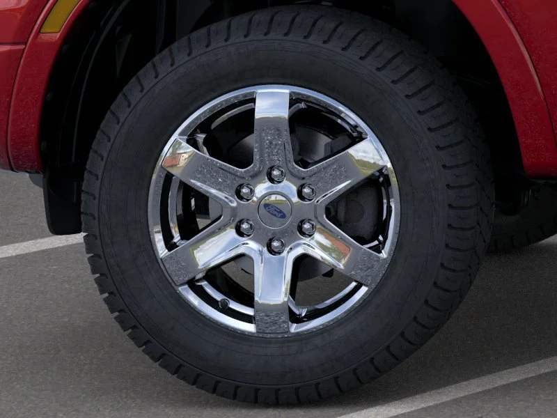 New 2025 Ruby Red Metallic Tinted Clearcoat Ford XLT image 19