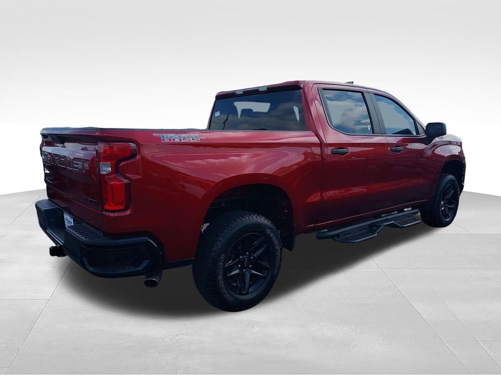 Used 2021 Red Chevrolet Custom Trail Boss image 5