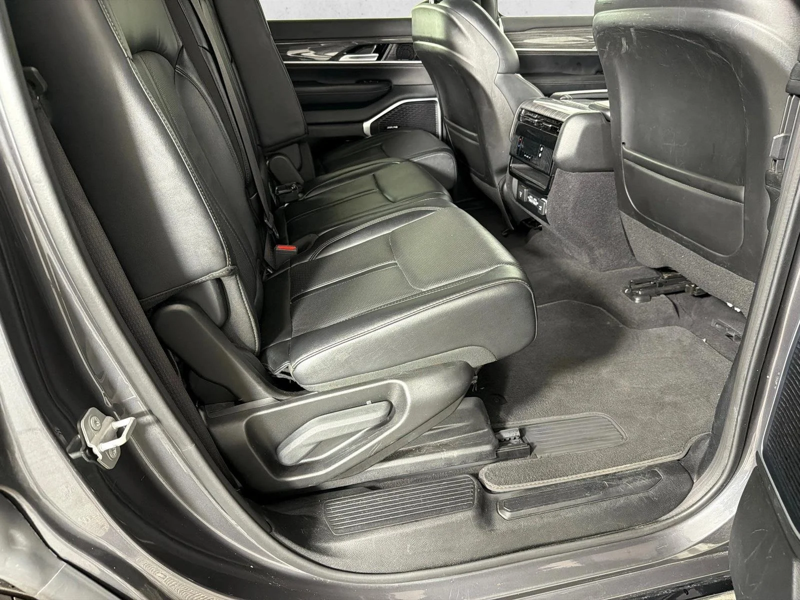 Used 2022 Gray Jeep Series II image 16