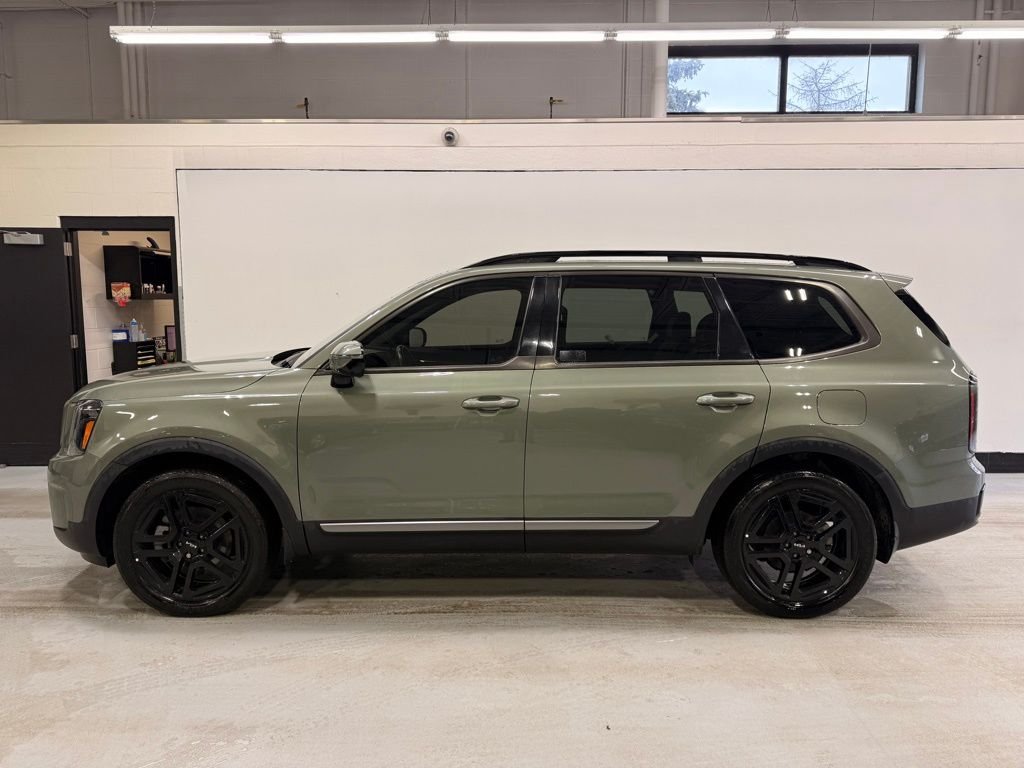 Used 2023 Kia Telluride SX with VIN 5XYP5DGC0PG333827 for sale in Golden Valley, Minnesota