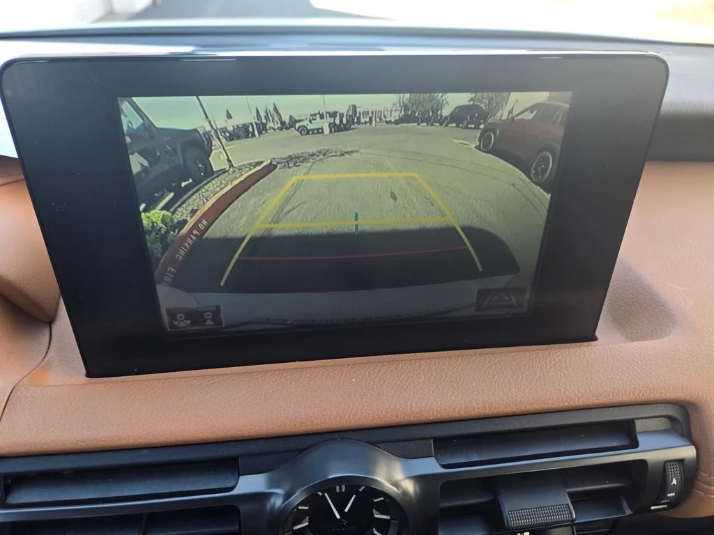 Used 2023 White Pearl Lexus 300 image 17