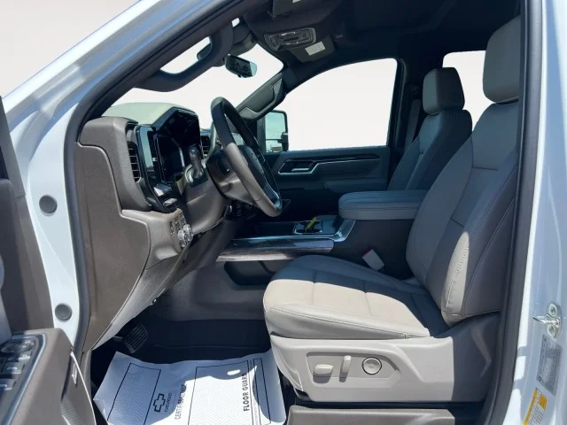 2026 Chevrolet Silverado 3500HD LTZ - Photo 9