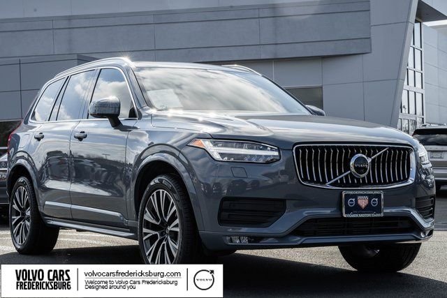 2022 Volvo XC90 Momentum